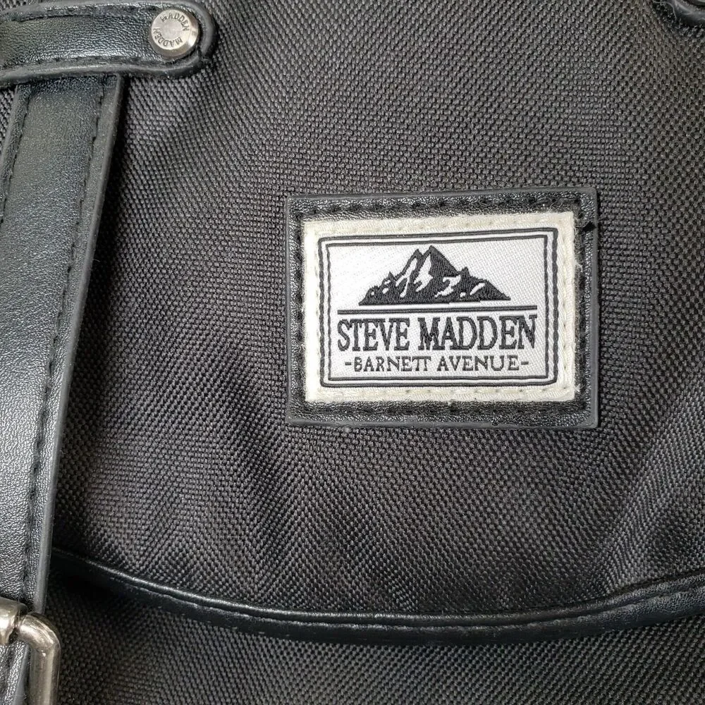 STEVE MADDEN Classic Utility LOGO Backpack/ Laptop Bag Black And White
